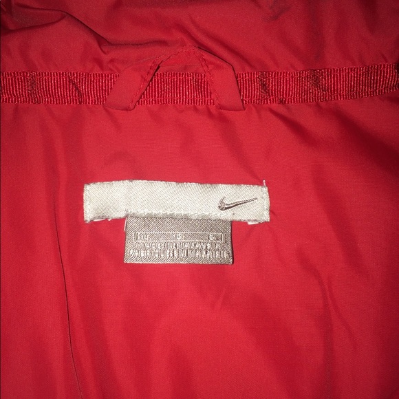 Grey and Red Nike Wind Coat - Picture 2 of 4
